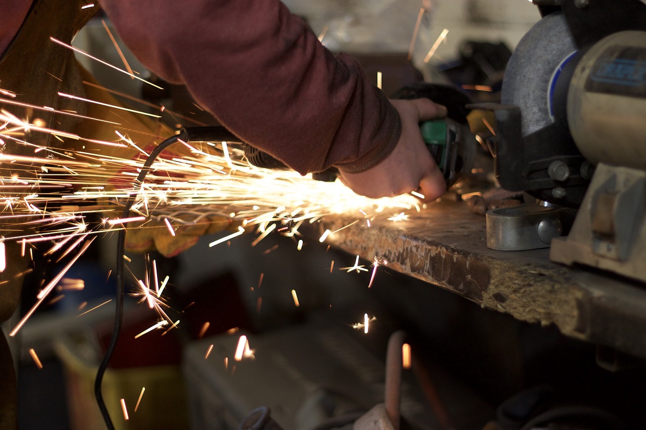 Industrijska proizvodnja u februaru zabeležila rast od 2,4%