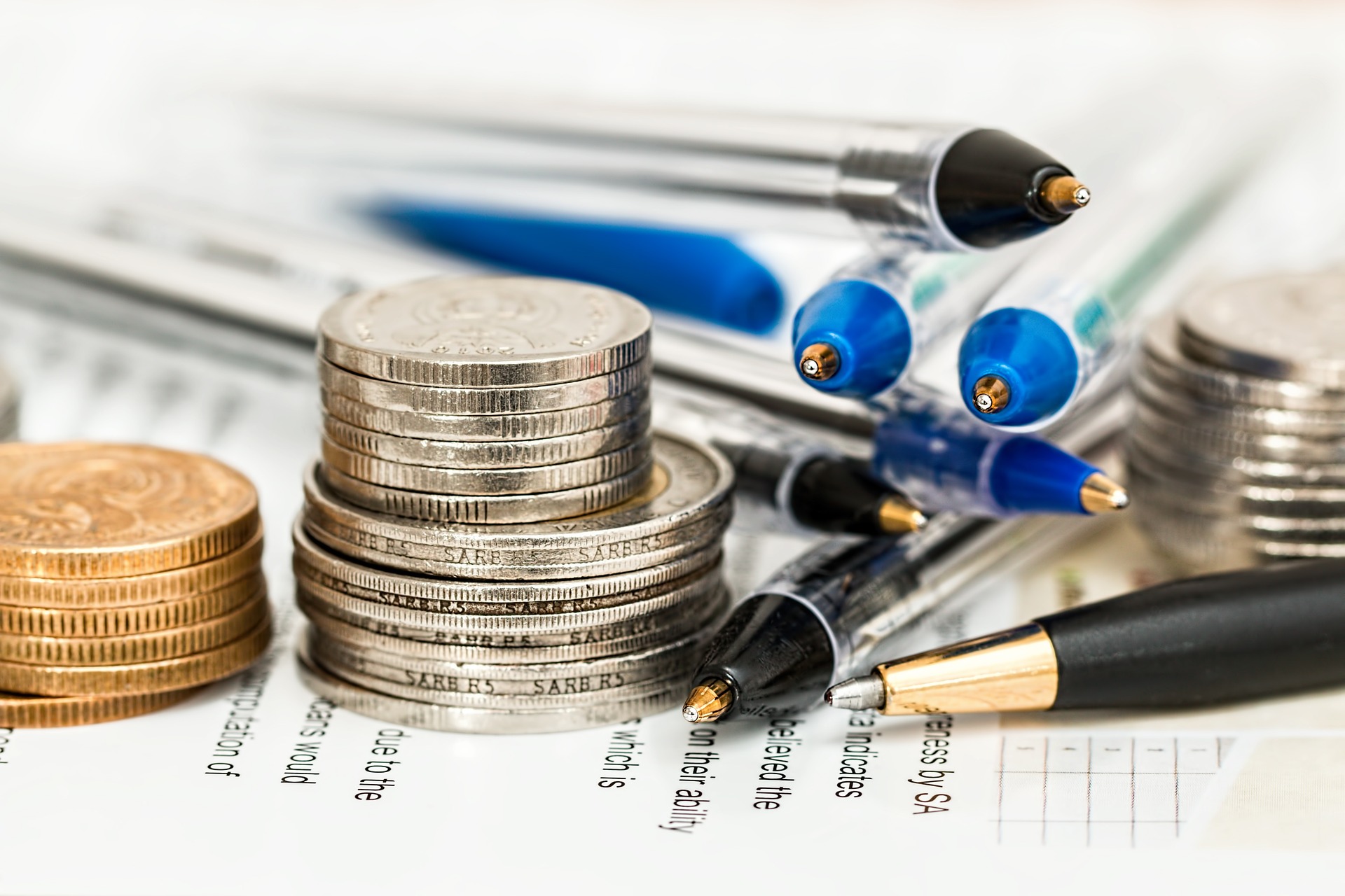 Dinar blago oslabio: Kurs 118,09 za evro