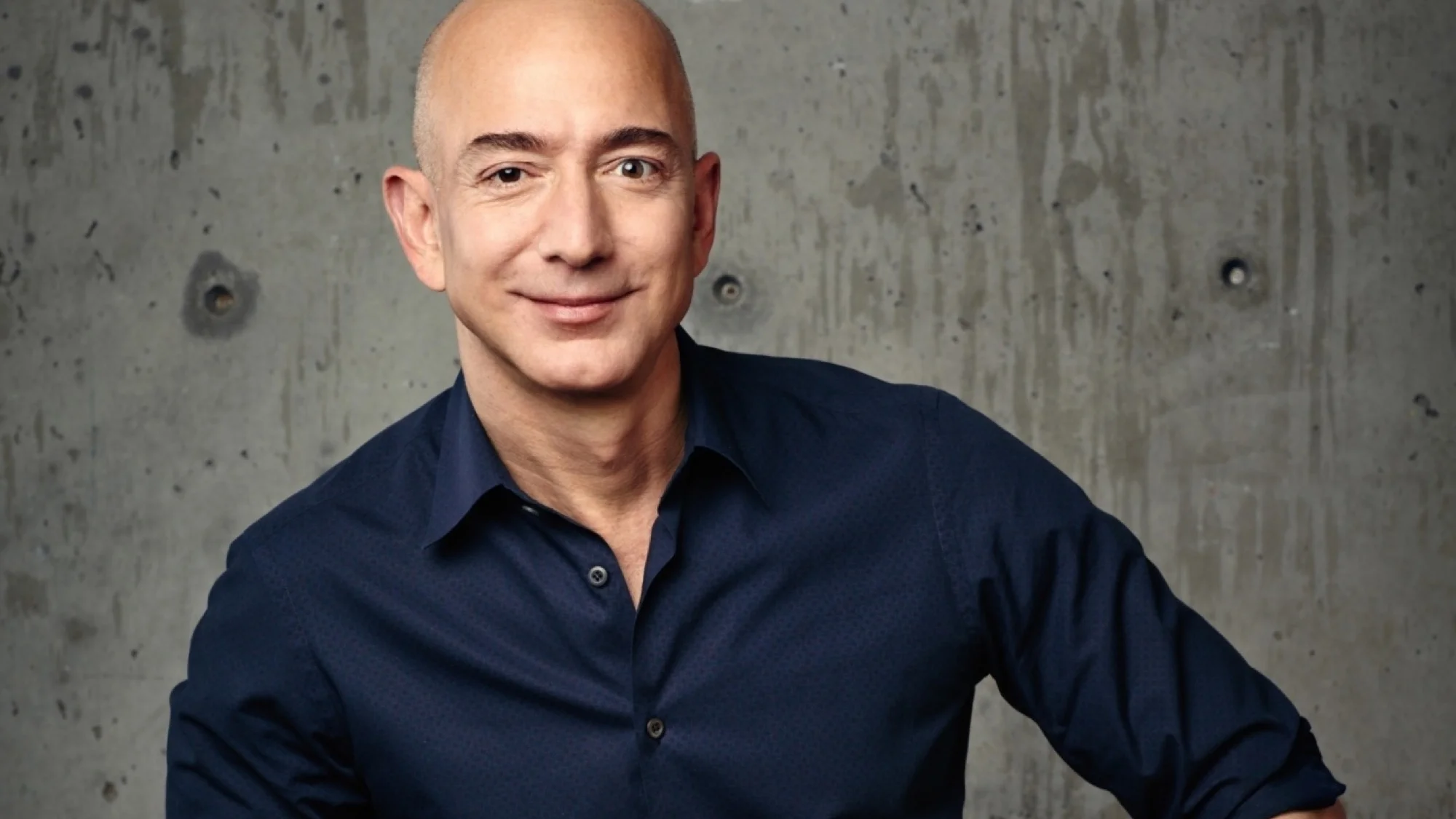 Akcije Amazona skočile preko 15% u 2024. i učinile Džefa Bezosa ponovo najbogatijim čovekom na svetu