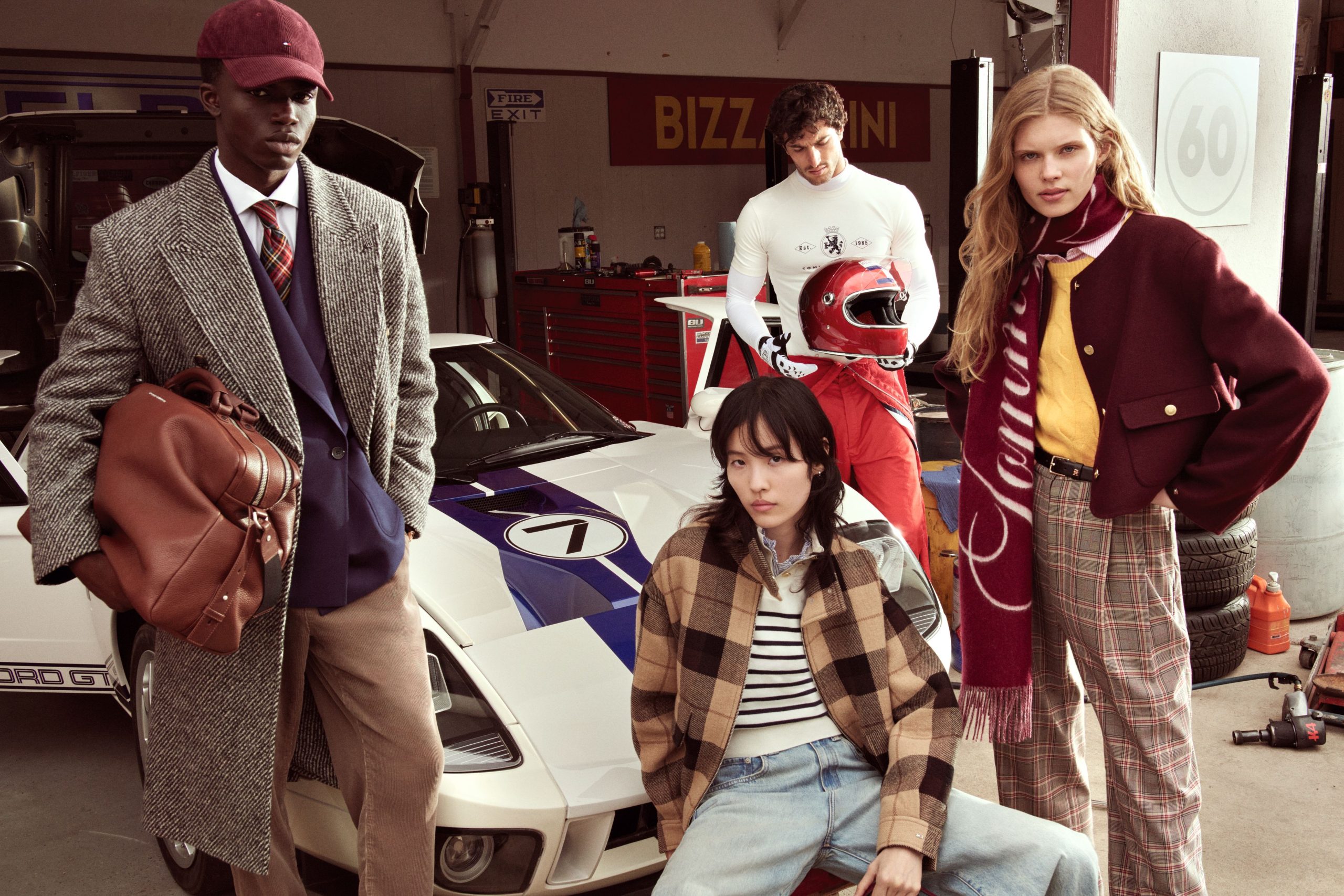 Tommy Hilfiger predstavlja jesenju kampanju 2025: „The Hilfiger Racing Club”