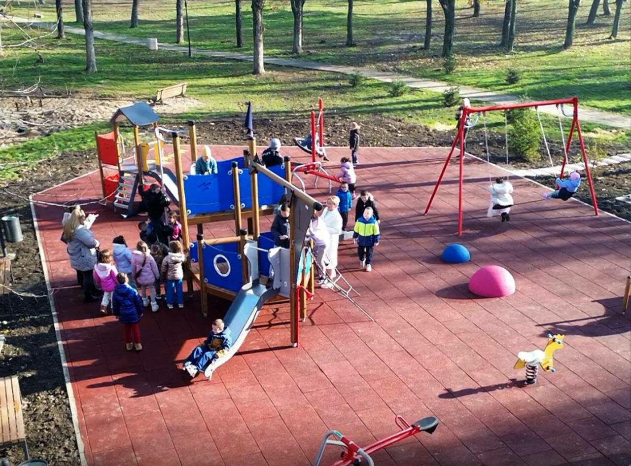 Novo lice „Vašarišta”: Moderno igralište za najmlađe Inđijčane