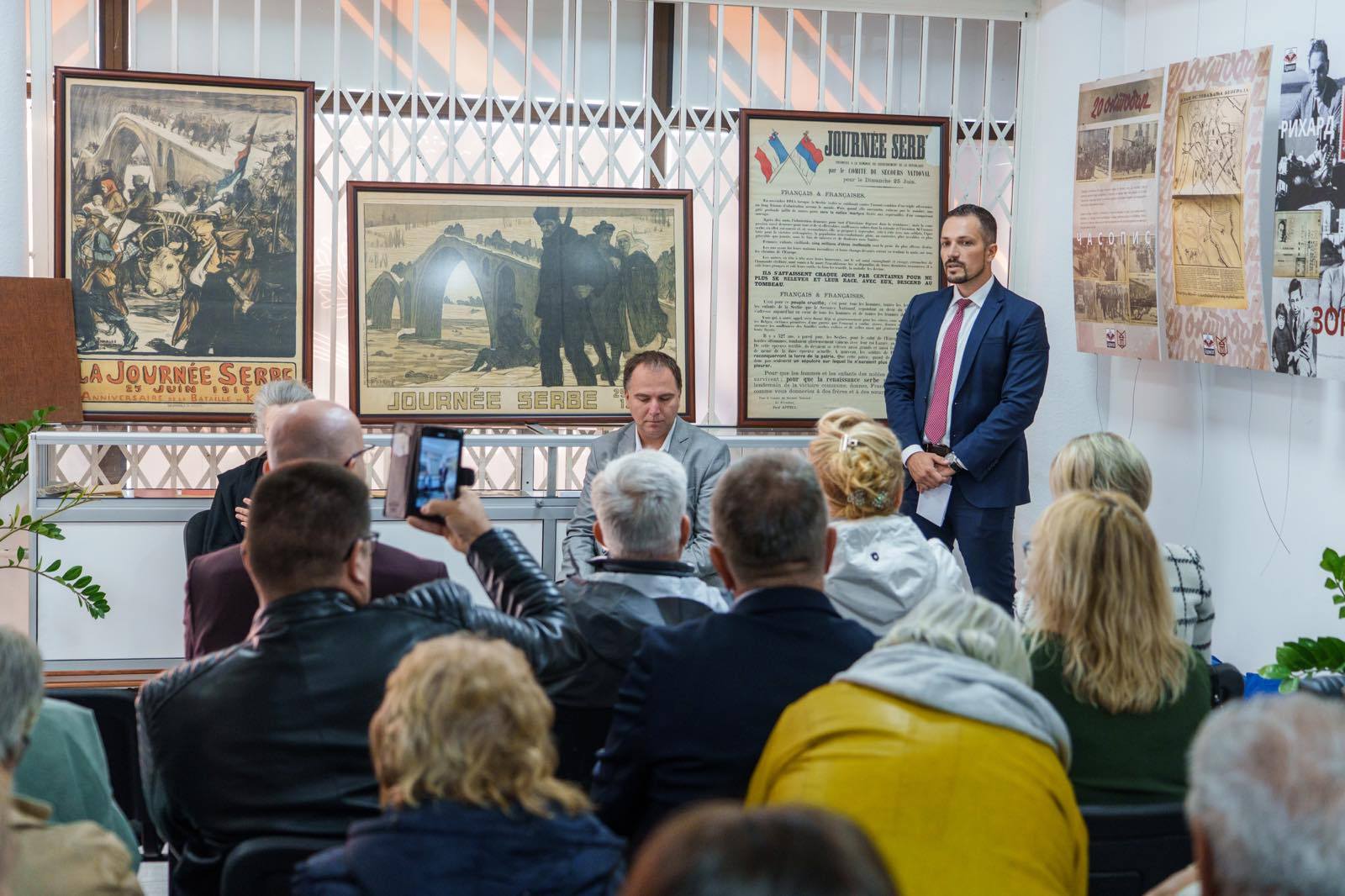 Kultura otpora: Kako je Inđija izložbom „Dva rata – jedan narod“ fokusirala na ulogu pisane reči
